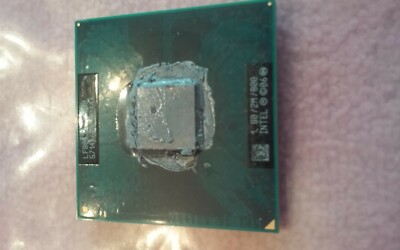 Intel Core 2 Duo Mobile 800 MHz 1.8 GHz CPU Processor T7100 SLA4A 