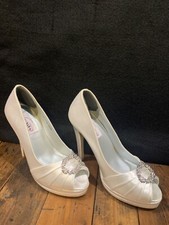 Dyeables Gianna Silver Satin 7B woman's wedding/mother of the bride shoes - New