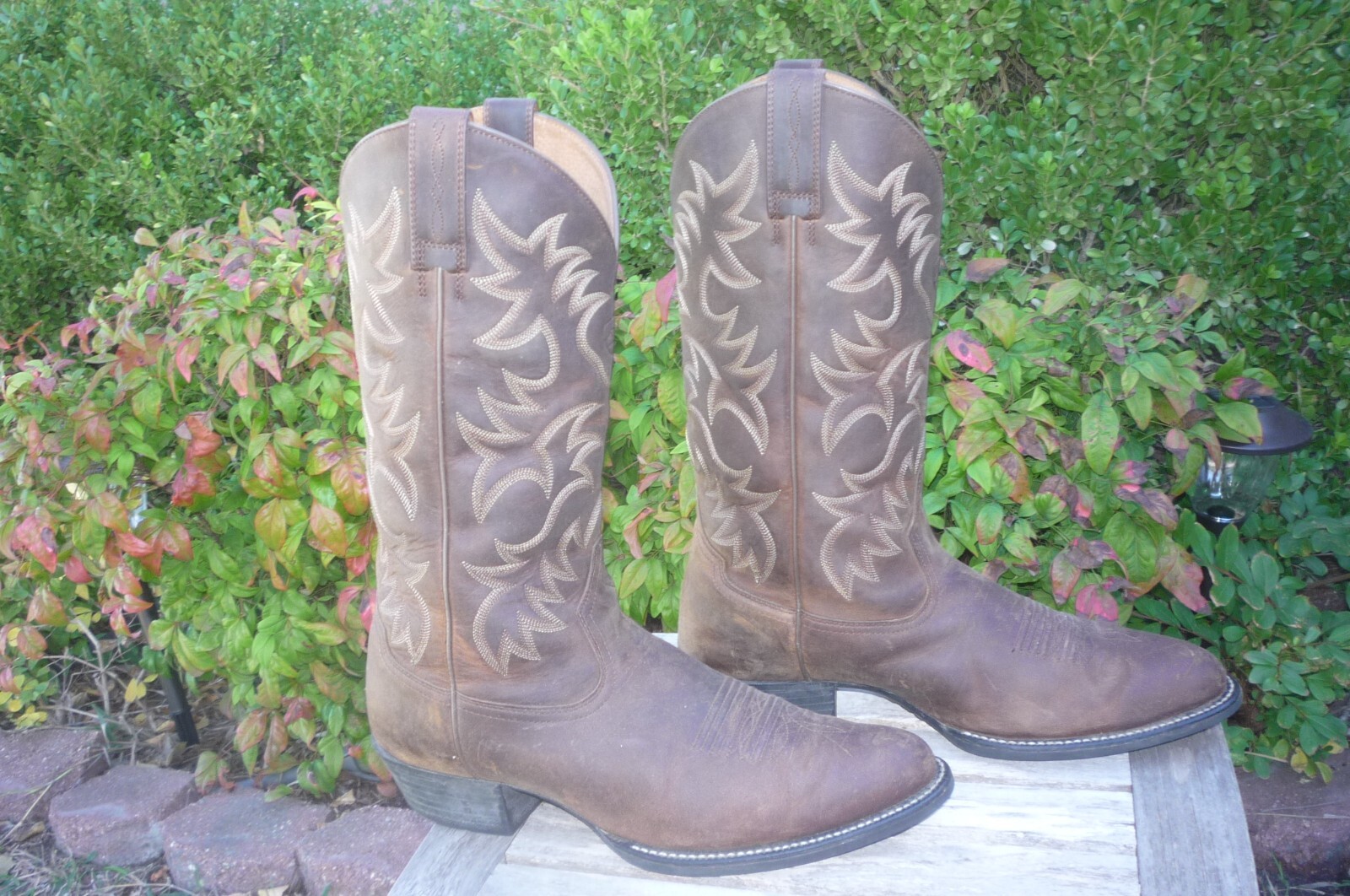 Men's Ariat 11.5 D M Heritage RToe Brown Leather Western Cowboy Boots