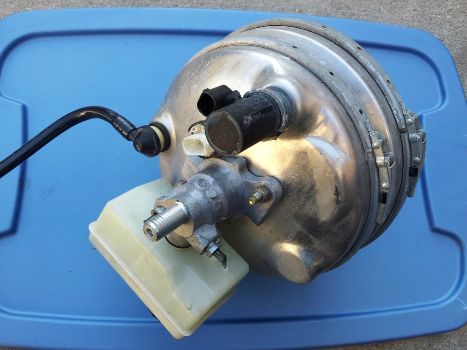 MERCEDES-BENZ W220 S430 S500 S600 Brake Booster Master CYLINDER A0054302430 — 第 2/3 张图片