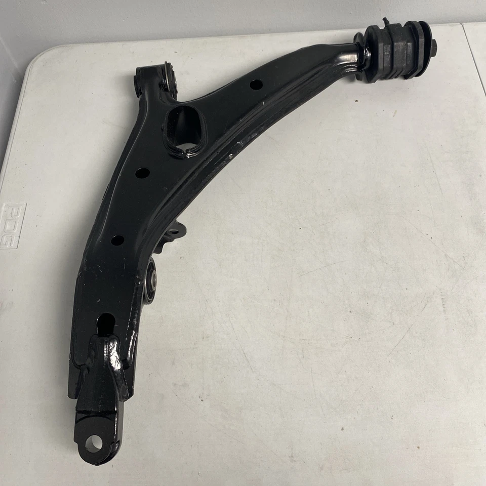 Brazo de control inferior delantero para pasajeros Honda CR-V 97-01 51350S10A00 Foto 3 de 4