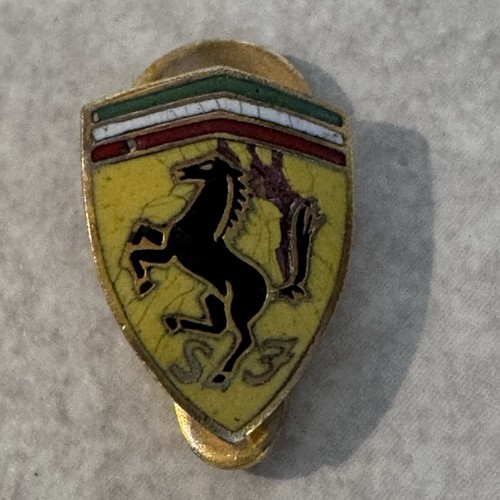 Accessoire - Ferrari O.M.E.A Milano Lapel Pin, Button - - Catawiki