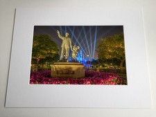 Walt & Mickey Mouse ‚Partners‘ Statue & Schloss • Disney Print • Disneyland