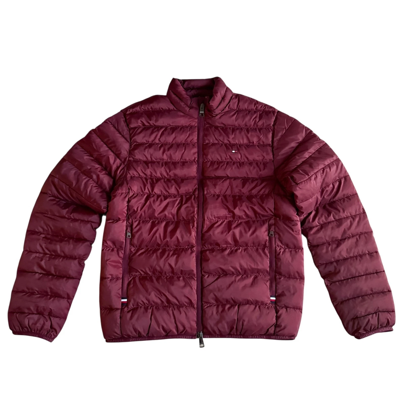 NWT Tommy Hilfiger Men's Burgundy Water Resistant Quilted Filled Packable Jacket
Opens in a new wind