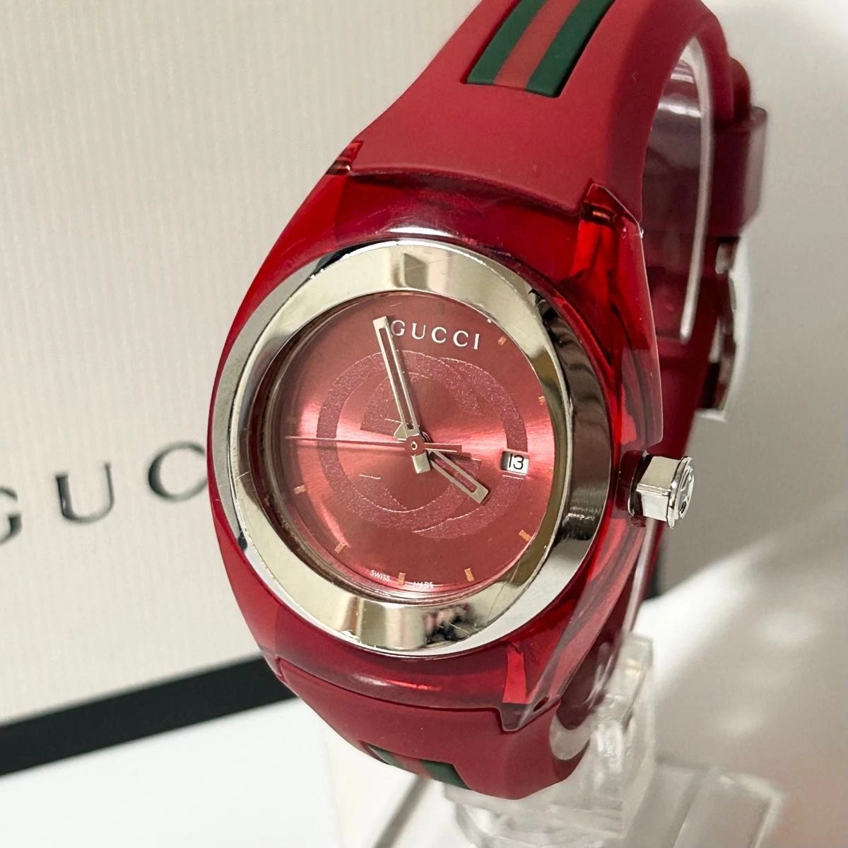 Preços baixos em Pulseira de borracha Gucci 50 M (5 ATM) relógios