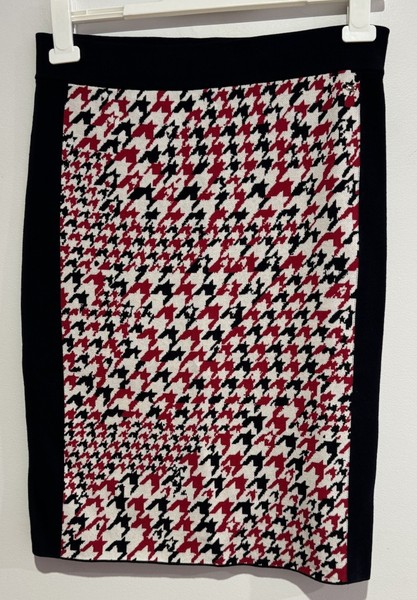 Black/Red/Ivory Midi Pencil Skirt /StretchyFabric/Elastic Waist Size M GC