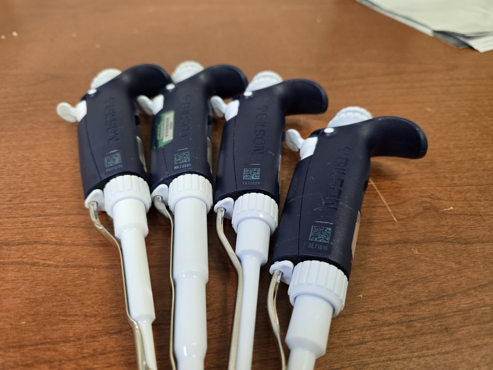 Set Of 4 Gilson Pipetman L Pipettes P10 P20 P200 P1000 Calibrated