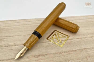 AP LIMITED EDITION URUSHI LACQUER ART COLORS OF THE COSMOS SOLARIS FOUNTAIN PEN!