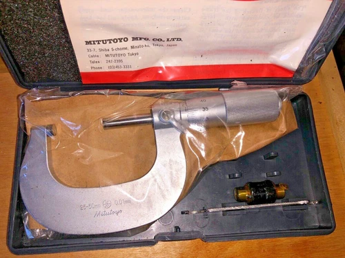 Mitutoyo CODE NO. 101-108 Outside Micrometer 25-50mm M215-50 CARBIDE TIPPED