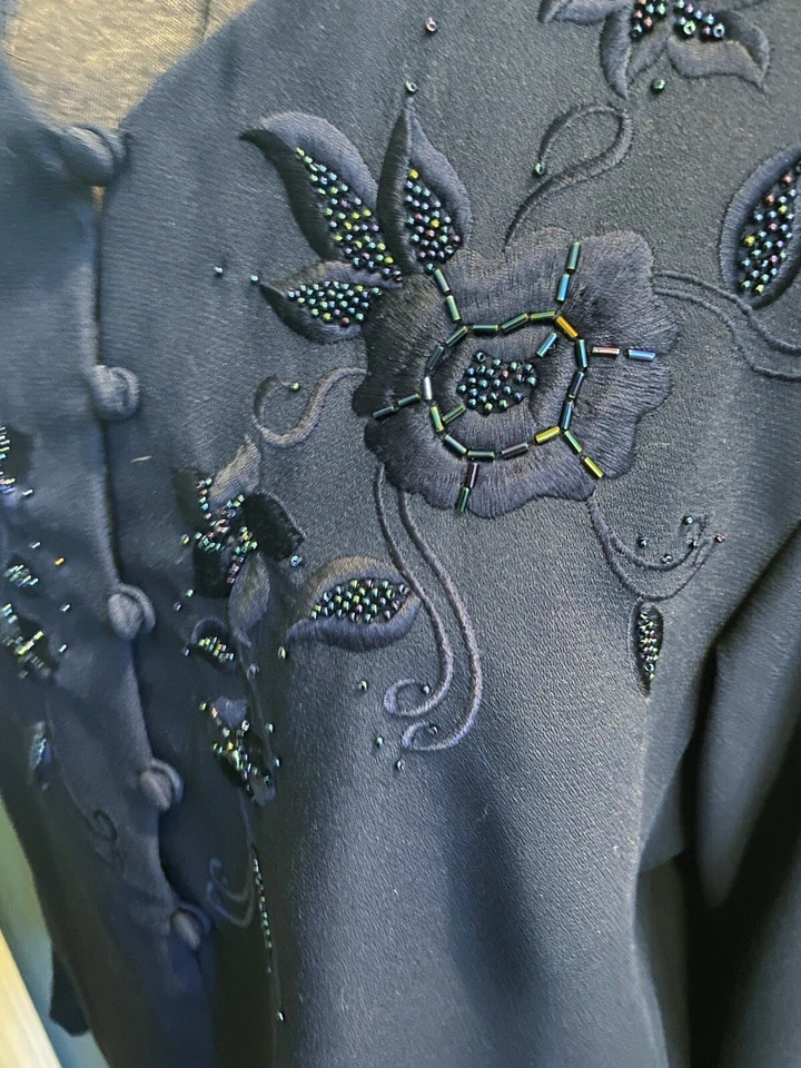 Liz Claiborne Navy/Purple Floral Beaded Dress Size 6 - Image 2 of 4