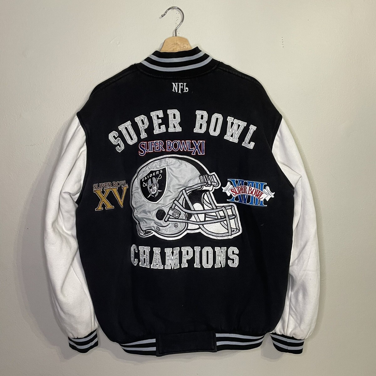 NFL OAKLAND RAIDERS 3X SUPER BOWL CHAMPIONSHIP BOMBER NFL OAKLAND RAIDERS 3X SUPER BOWL CHAMPIONSHIP BOMBER