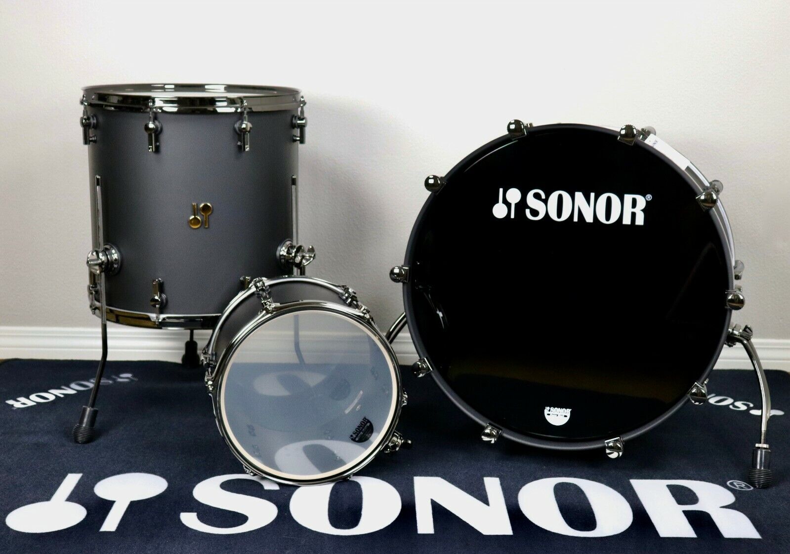 Sonor SQ2 Maple Med 3 Pc Dark Stain Soft Touch Semi Gloss Black Hardwre 22,12,16