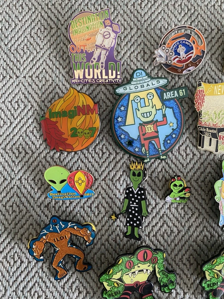 Destination Imagination Pin Lot 17 Pins! Aliens Monsters Space 2007-2017 - Image 3 of 4