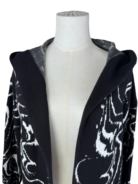 Cardigã Eva & Paige preto/branco padrão gráfico frente aberta com capuz tamanho M - Imagem 3 de 4