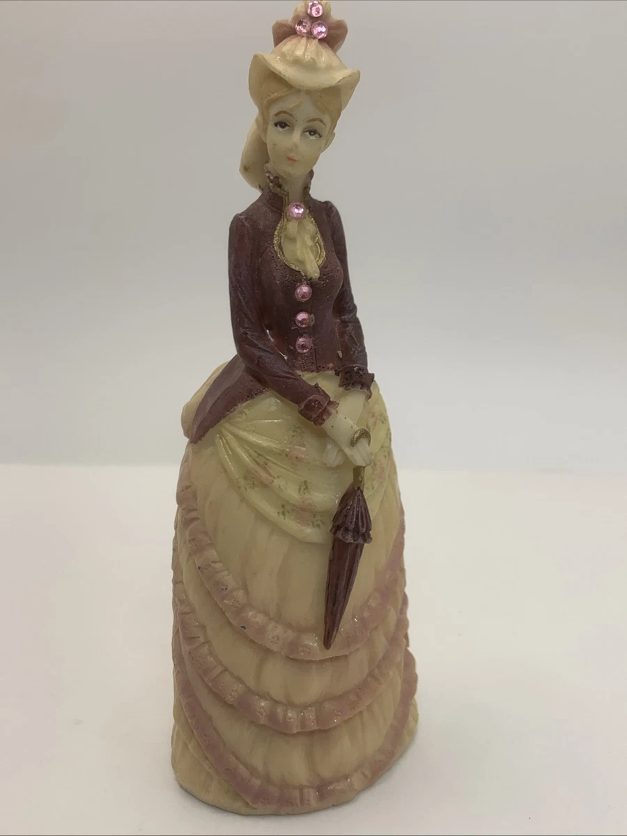 ビクトリアンスタイル 陶器製 女性像 Victorian Woman Figurine In Occupied Japan Collectibles for sale