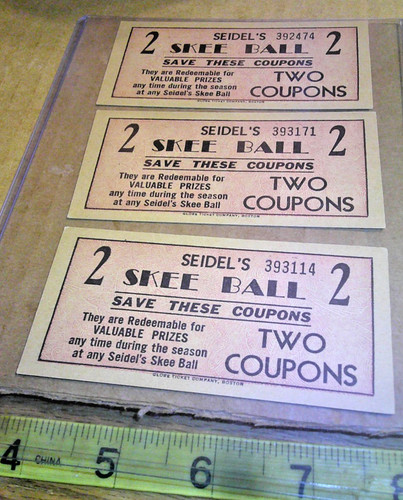original Vintage vending machine display 1c Swami Balls bubble gum card by leaf