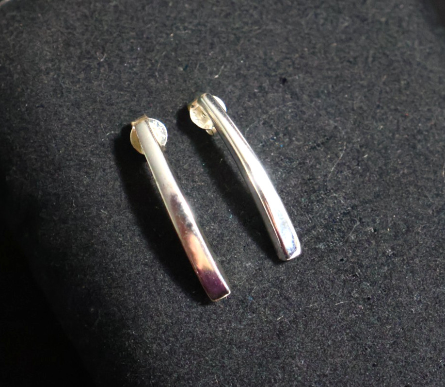 PRETTY Solid Silver 925 Curved Bar Drop EARRINGS … - image 8