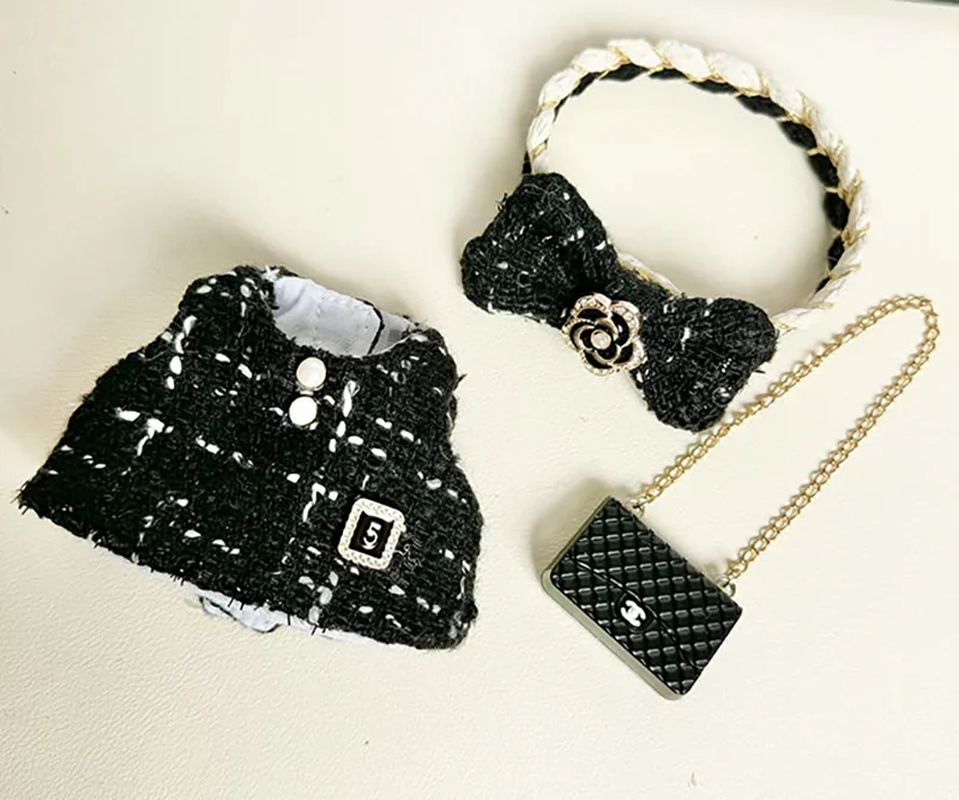 17cm Labubu Doll Outfit - Luxe Custom Design with Heartbeat Print