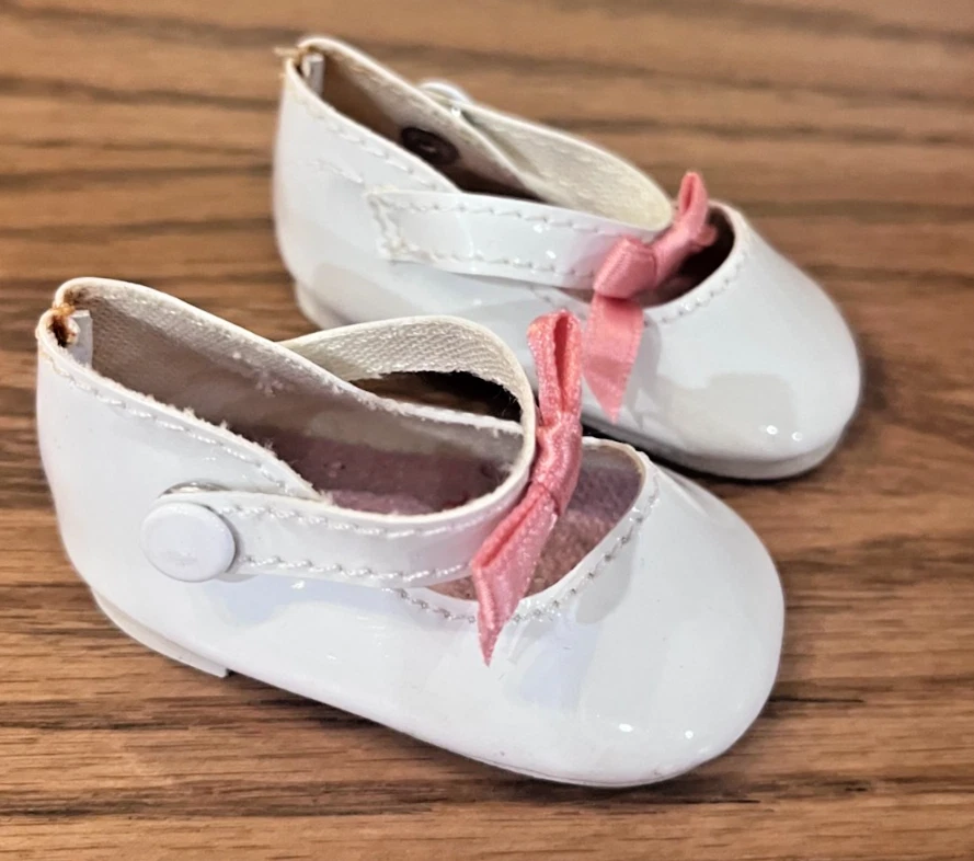 American Girl Pleasant Company 1992 Samantha Tea Dress Bertha Collar & Shoes - Image 4 of 4