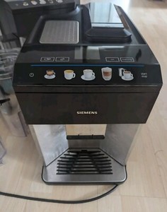 SIEMENS Kaffeemaschine EQ.500 integral TQ507D03 Edelstahl (inkl. OVP Zubehör)