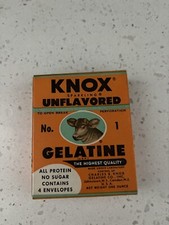 UNOPENED VINTAGE BOX OF KNOX SPARKLING UNFLAVORED GELATINE PACKETS w/ COW