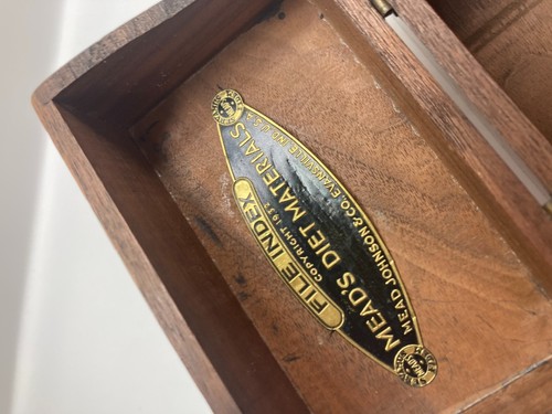 1932 Mead Johnson & Co Evansville IN Diet Material File Index wood dovetail box - Picture 11 of 15