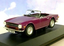 SUPERB DIECAST CORGI VANGUARDS 1/43 1974 TRIUMPH TR6 IN MAGENTA PURPLE VA14701