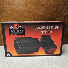 NECA Batman The Animated Series Grapnel Launcher Replica BRAND NEW