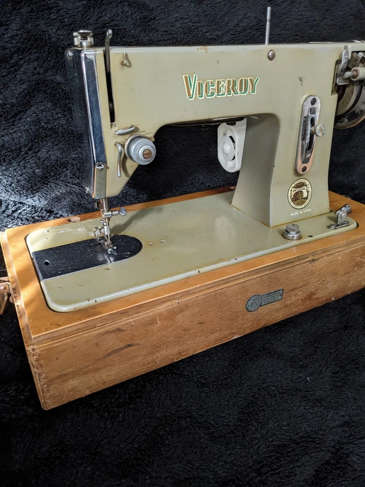 Universal Viceroy Nähmaschine - Bild 3 von 4