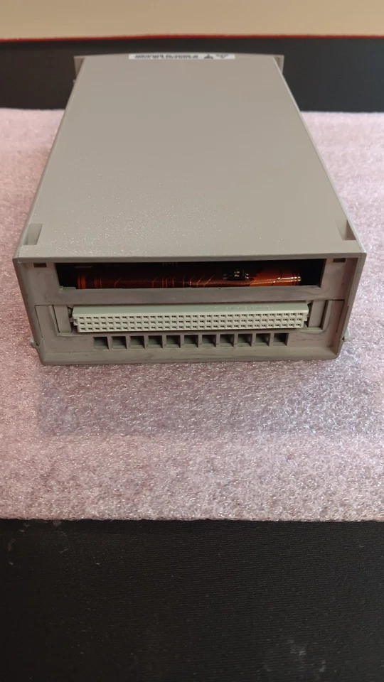 UNIDAD DE DISCO DEC digital SHUGA-ZZ 9,1 GB ULTRA SCSI 70-31468-33 Foto 3 de 4