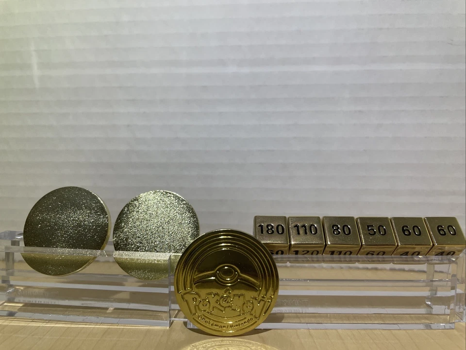 Zacian Ultra Premium 系列金属硬币、骰子、毒药和燃烧计数器。 — 第 4/4 张图片