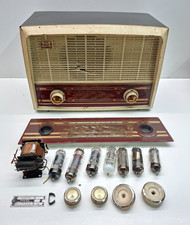 Vintage Made in Gt. Britain 151U Valve Radio Philips, B3G97U -parts