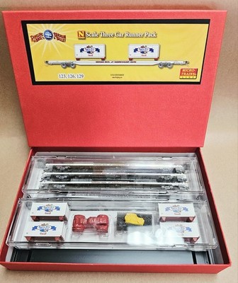 Micro Trains N Ringling Bros & Barnum Bailey Three Car Runner Pack 99300050/RARE