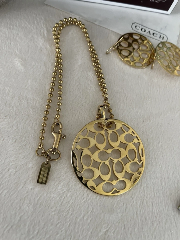 Juego de 3 collar y pendiente medallón vintage Coach Signature Foto 4 de 4