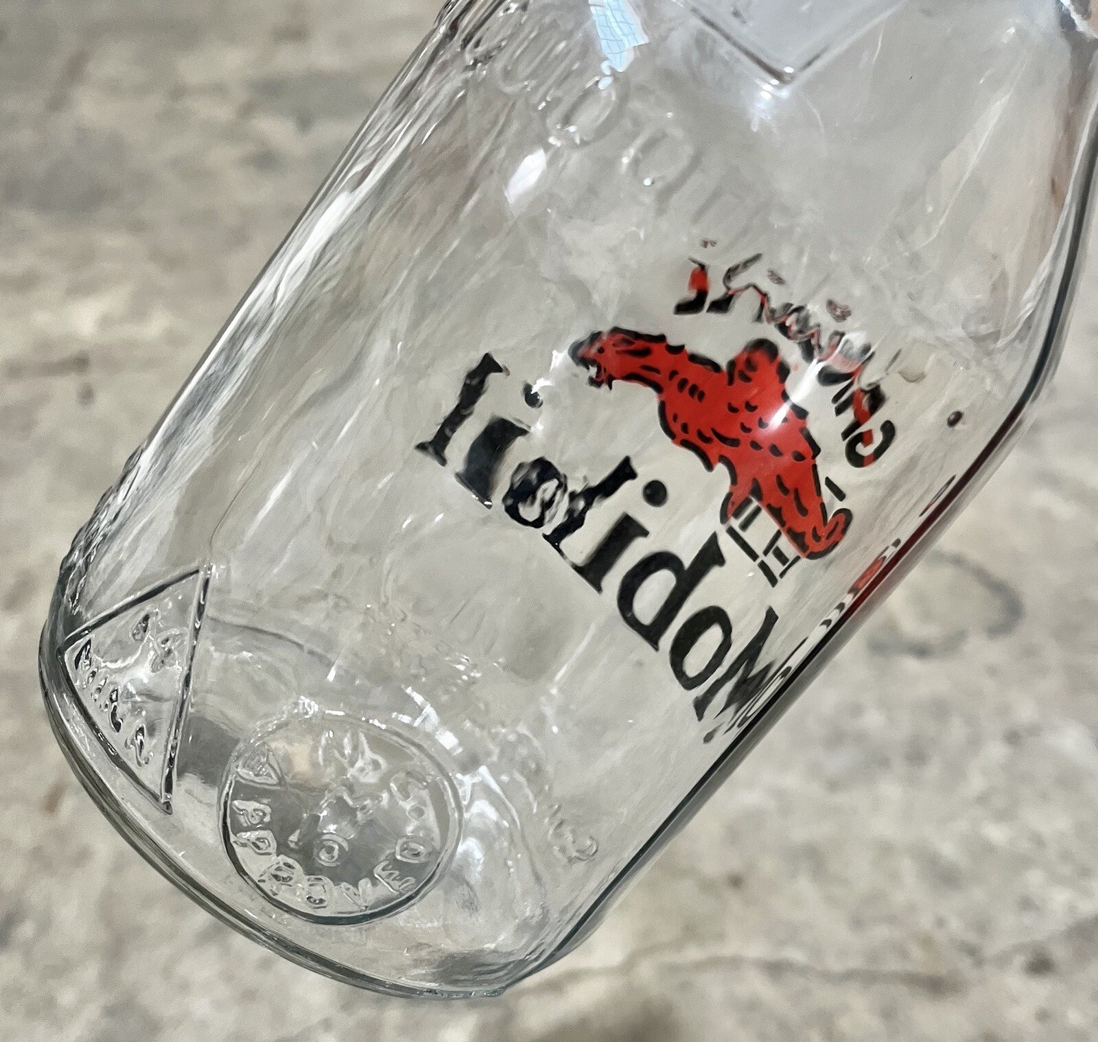 Set of (2) GARGOYLE Mobiloil Motor Oil Bottles w/ Metal Wire Oil Bottle