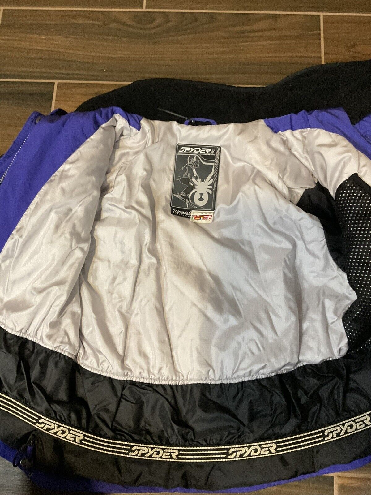 Picture 6 of 24