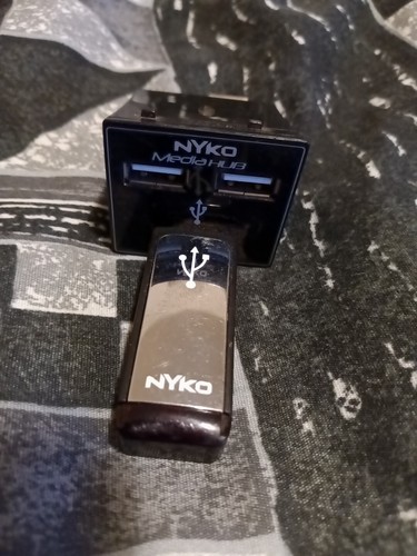 Nyko Media Hub + 3x Port USB Hub - Bild 2 von 4
