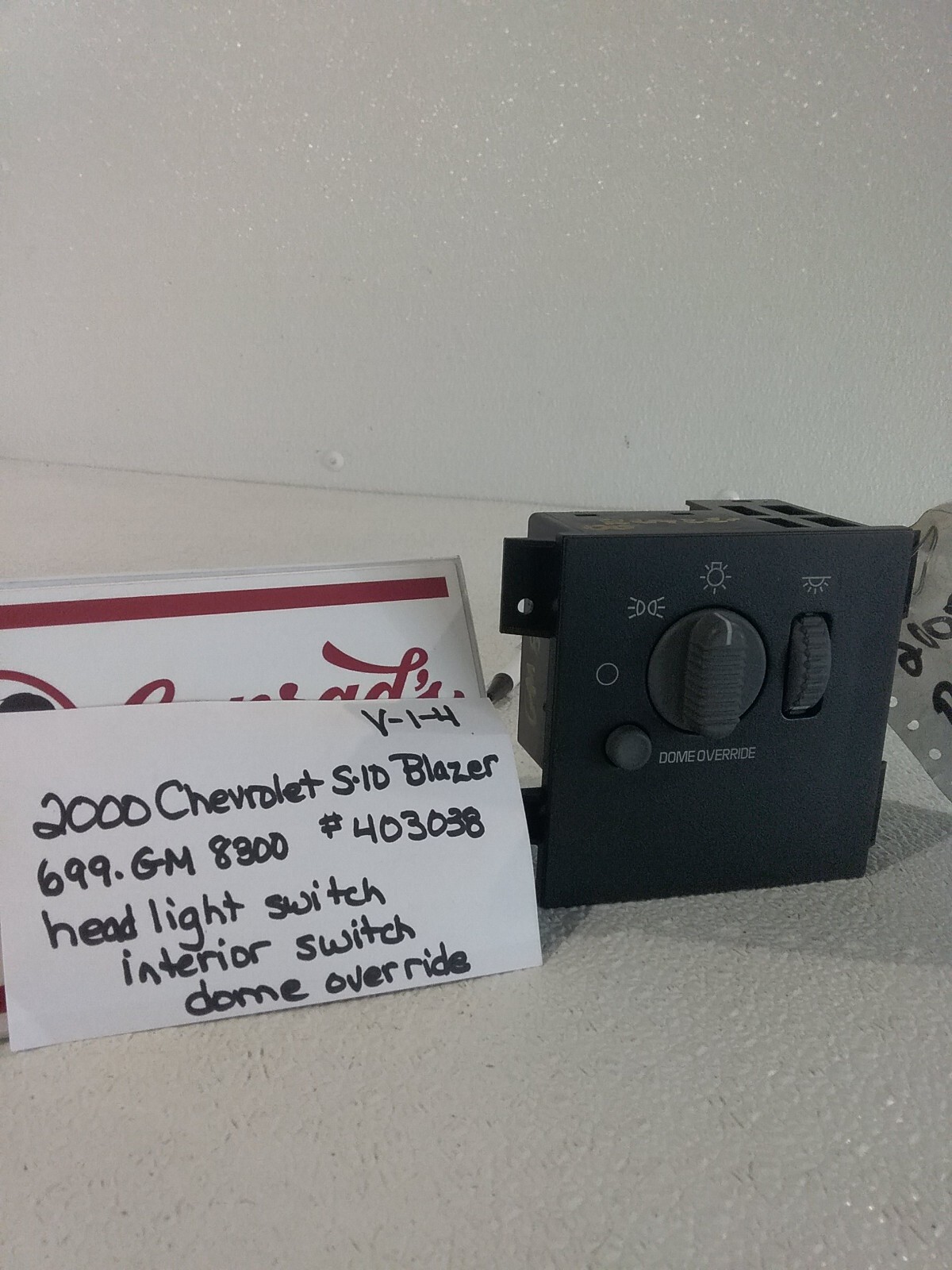 Used 2000 Chevrolet S10 Blazer /Headlight Switch /Interior Dimmer /Dome