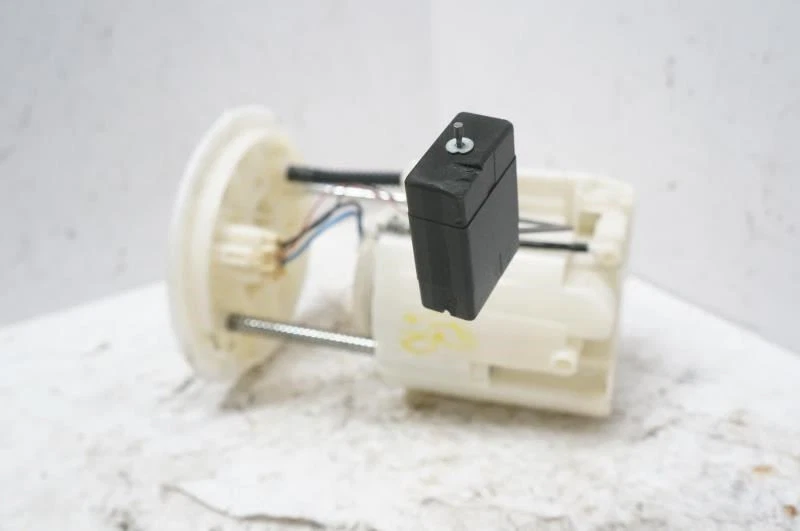 Conjunto de bomba de combustible Lincoln MKZ 2007-2009 3,5 L 8E539H307GA OEM Foto 3 de 4