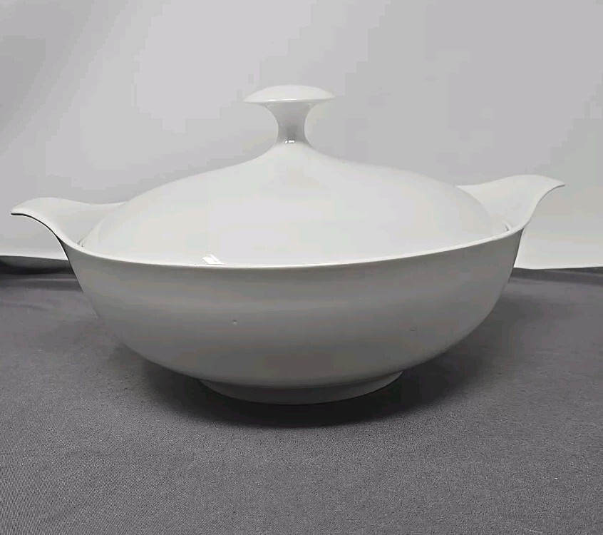 Foto 1 di 9