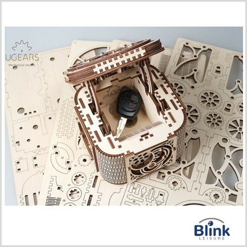 UGEARS - Mechanical Wooden 3D Puzzle / Model Functional "Treasure Box" - Picture 4 of 5
