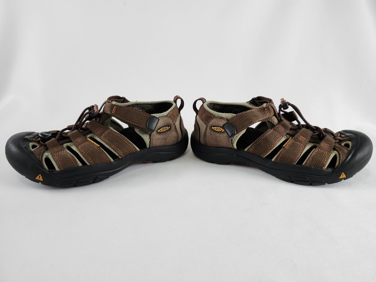 Sandali da trekking impermeabili KEEN Newport H2 outdoor verde marrone taglia 5 punta chiusa