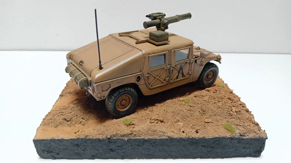 Italeri M998 Hummer Humvee Scala 1/35 Costruito - Immagine 3 di 4