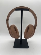 Beats Studio Pro x Kim Kardashian Bluetooth N...