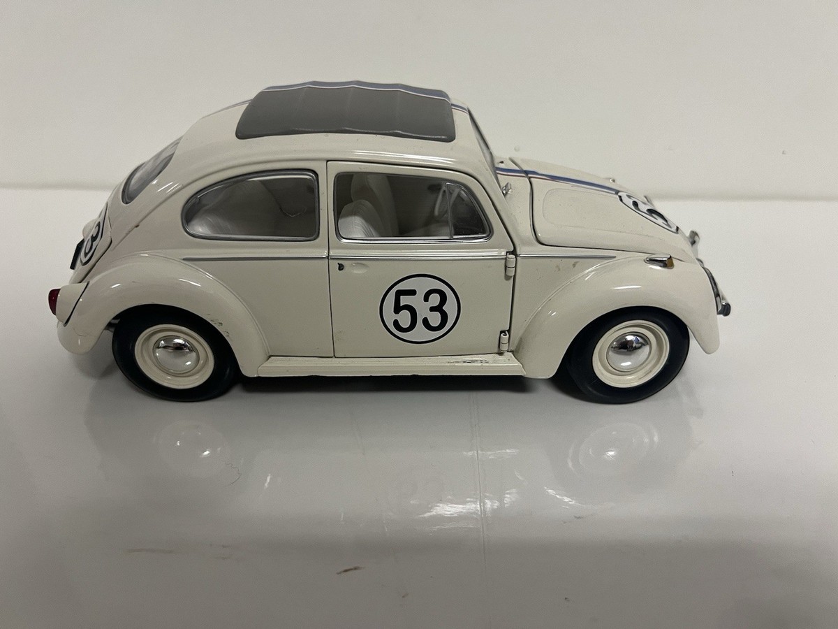 53 フォルクスワーゲン ビートル ハービー Disney Herbie ジョニ Disney Johnny Lightning Herbie The Love Bug #53 1 18 Scale