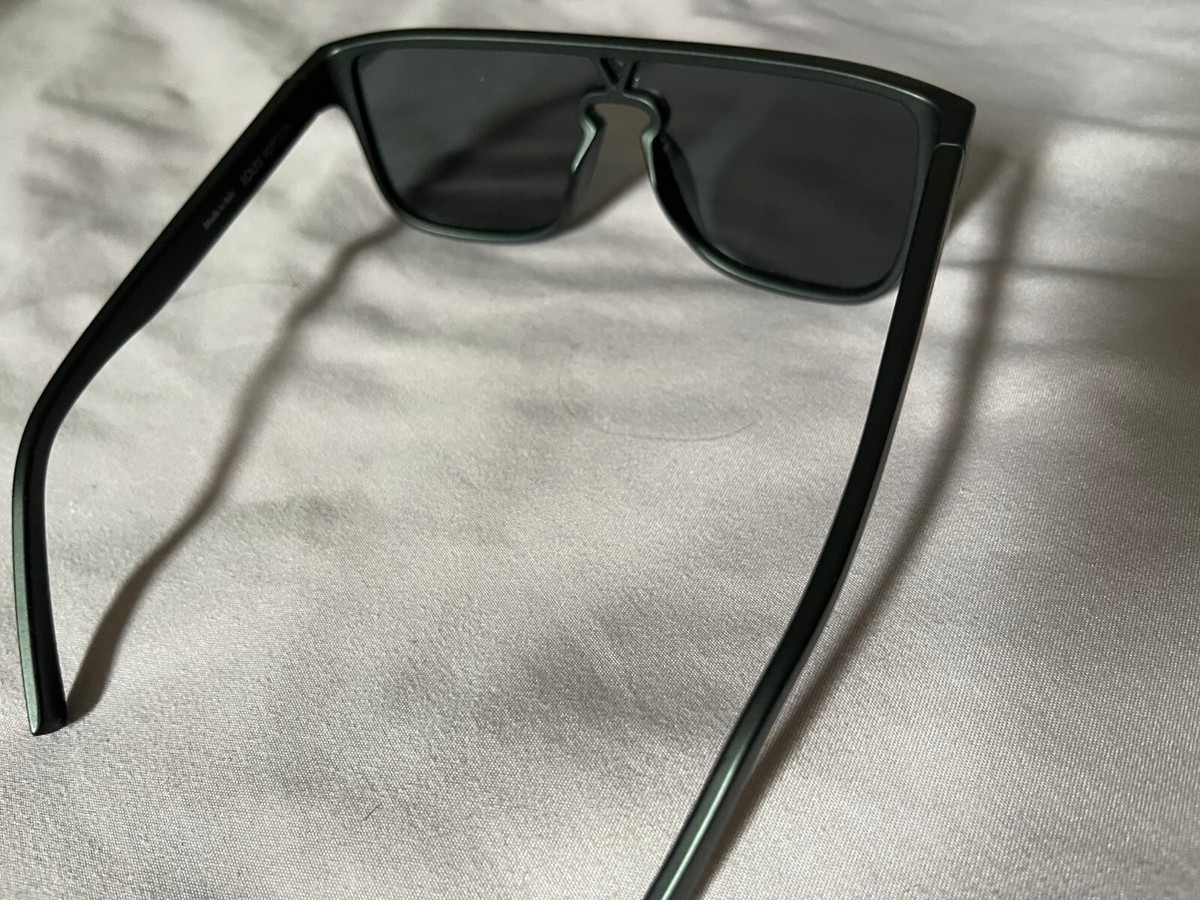 Louis Vuitton Men LV Waimea Sunglasses Black Monogram Logo Z1082W