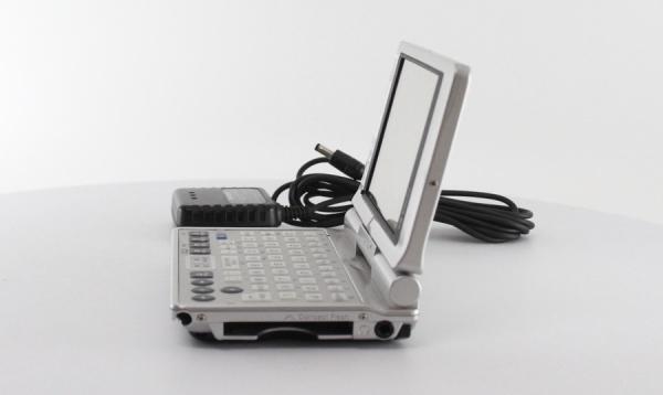 Vintage Sharp Zaurus PDA Handheld - 64 MB RAM 640 x 480 LCD Vintage Sharp Zaurus PDA Handheld - 64 MB RAM 640 x 480 LCD