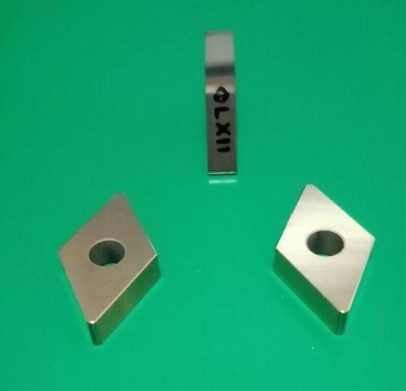 Plaquette Tungaloy DNGA150408 LX11 en céramique pour finition de haute précision