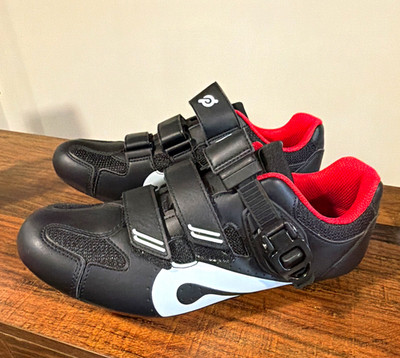 Peloton Road Cycling Shoes Black/Red/White USA 9 EU 40 Buckle Closure