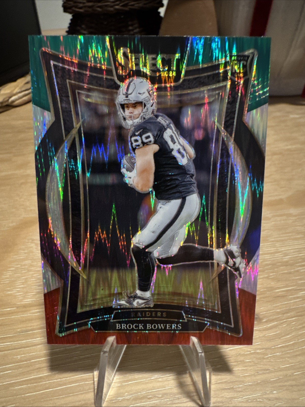 2024 Panini Select - Concourse Brock Bowers #31 Green & Red Shock Prizm (RC)